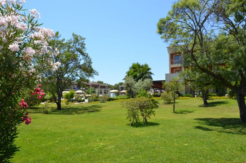 Хотел AKIRIS, 4* - Пулия, Италия снимка 3